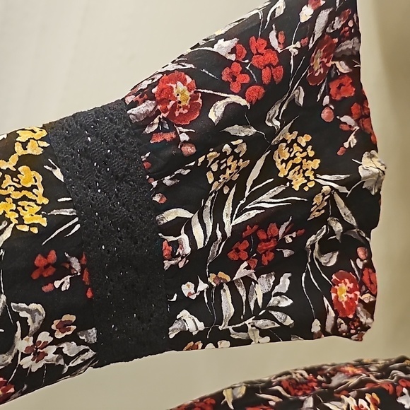 Faded Glory floral peasant boho top with bell sleeves size large - Picture 5 of 14